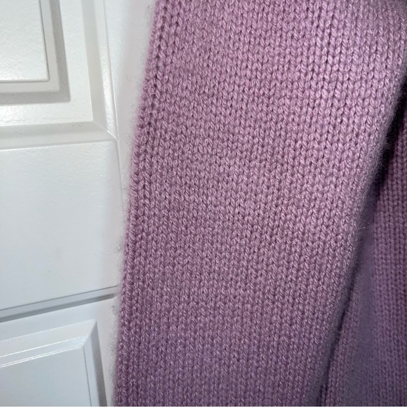🎉NWT vince cashmere roll edge trim pullover in lilac stone - Picture 10 of 11